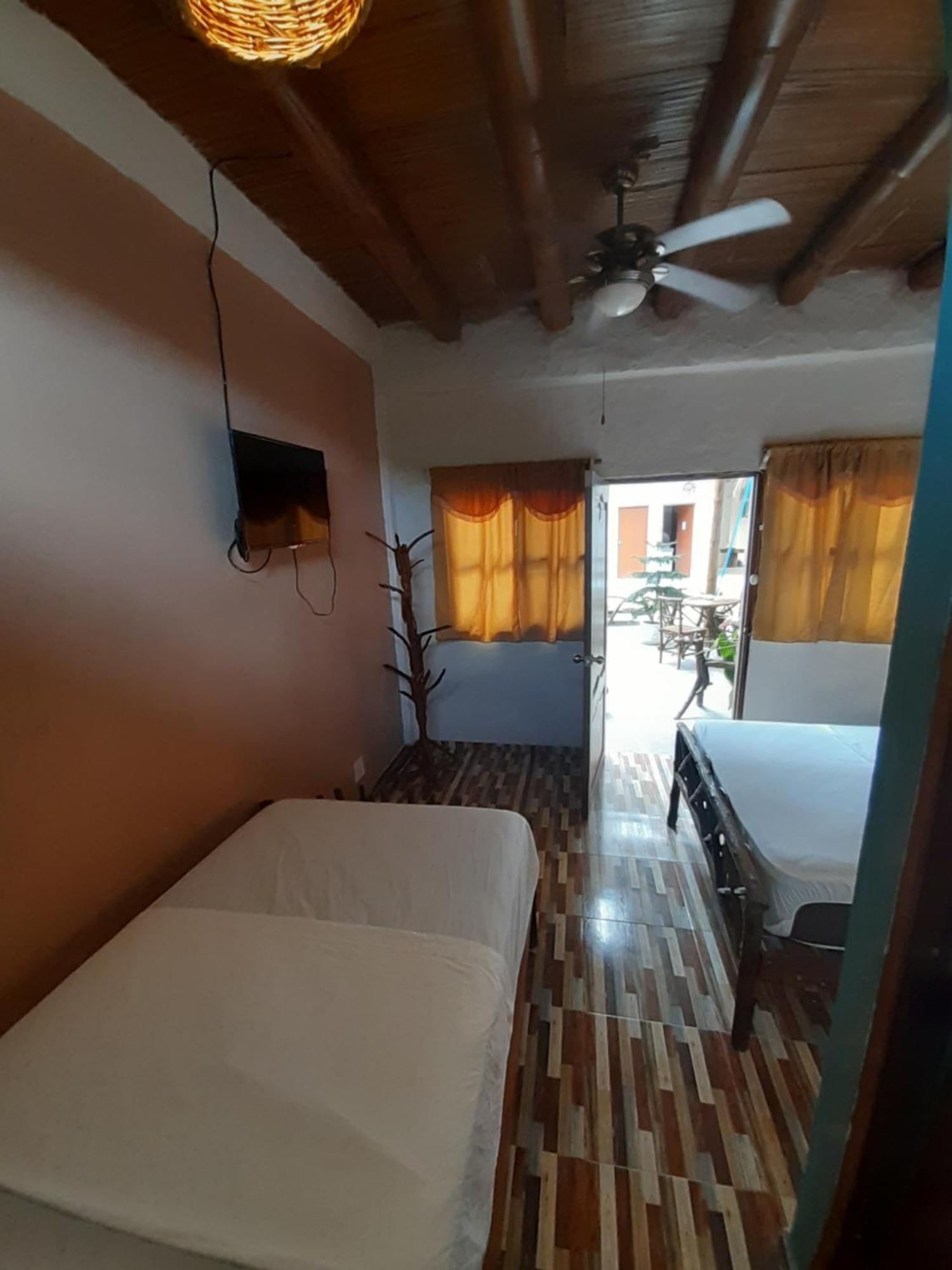 Weekendhostal Montanita Phòng bức ảnh
