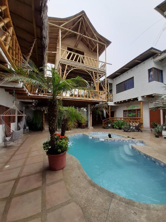 Weekendhostal Montanita Ngoại thất bức ảnh