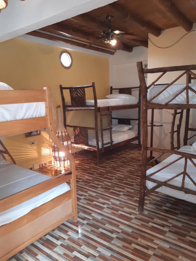 Weekendhostal Montanita Ngoại thất bức ảnh