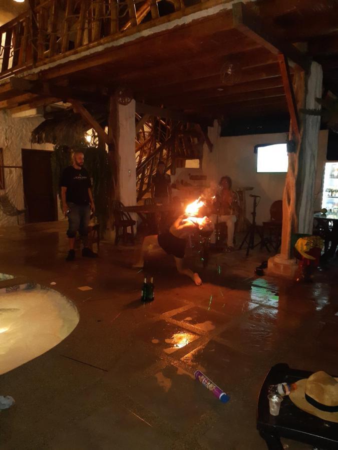 Weekendhostal Montanita Ngoại thất bức ảnh